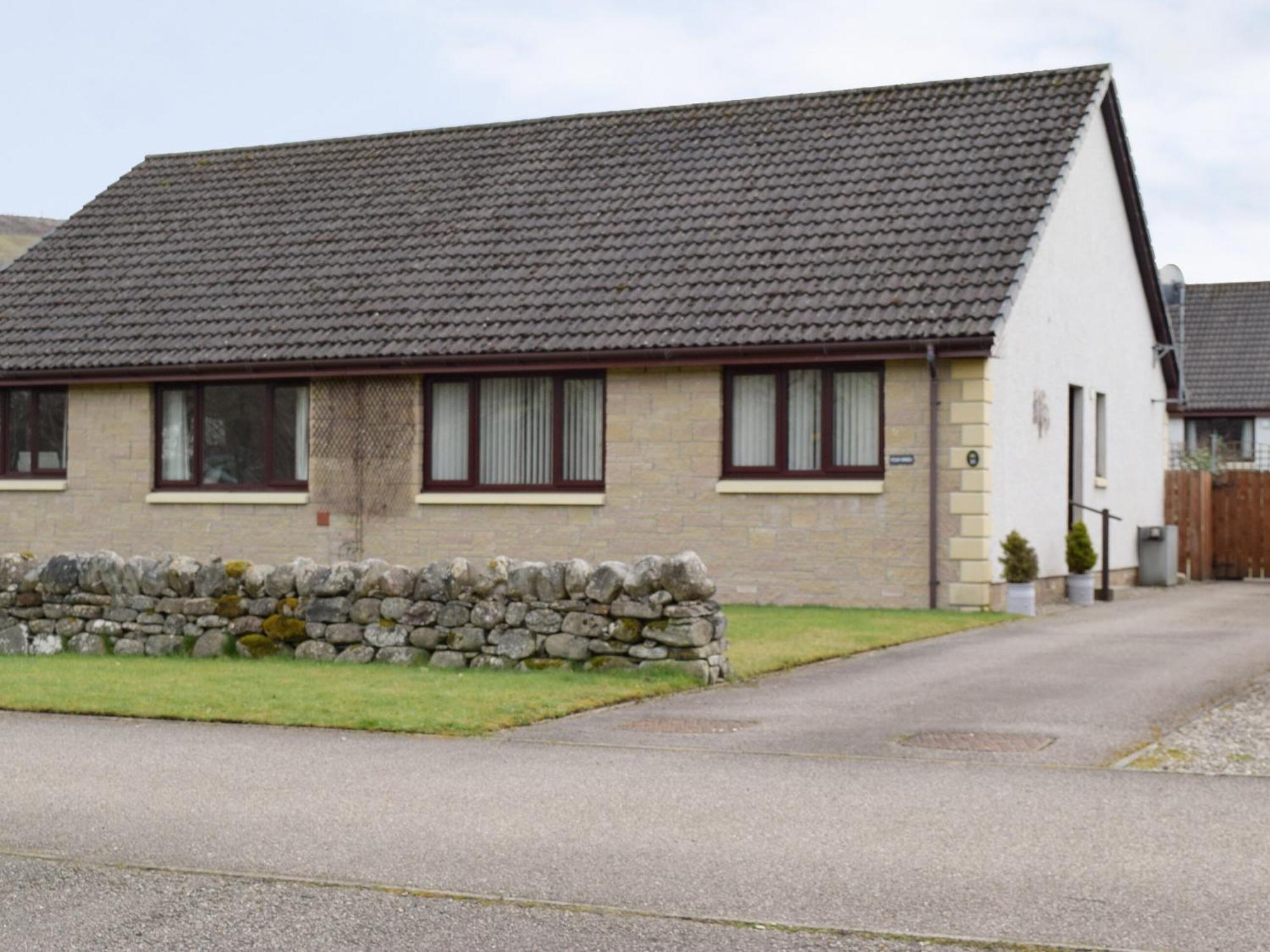 Four Winds Villa Drumnadrochit Bagian luar foto